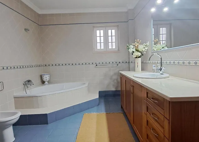 Casa Zulmira Perfekt Fuer Grosse Familien By Interhome Σπίτι διακοπών Ferrel (Leiria)