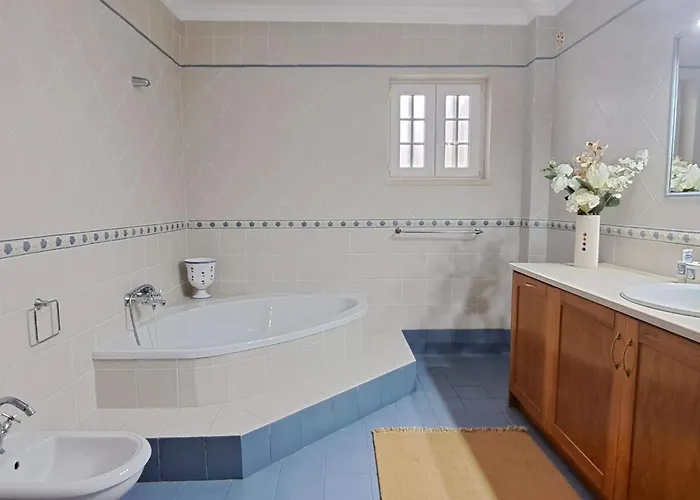 Holiday home Casa Zulmira Perfekt Fuer Grosse Familien By Interhome