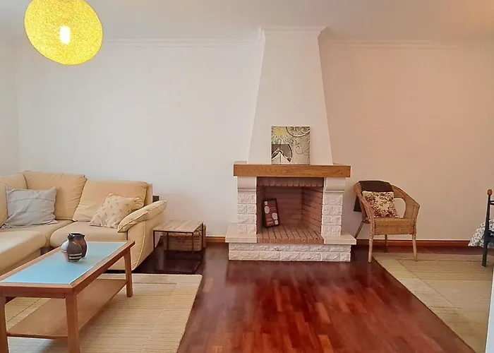 Casa Zulmira Perfekt Fuer Grosse Familien By Interhome Holiday home Ferrel (Leiria)