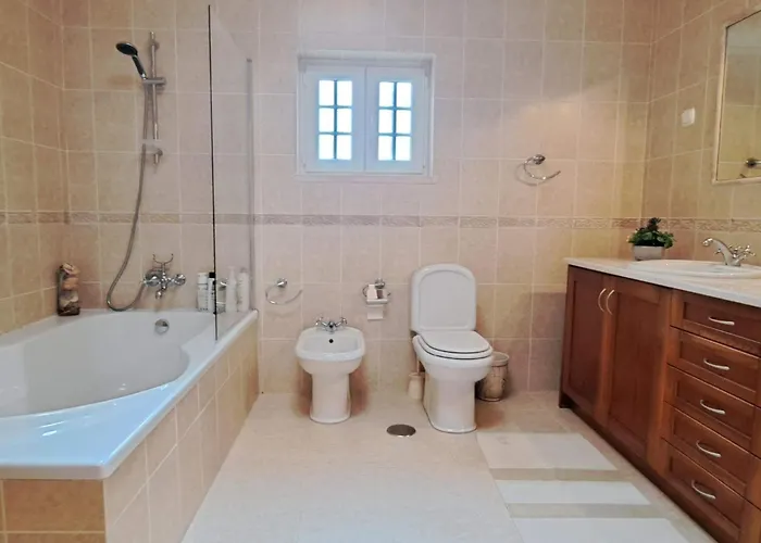 Casa Zulmira Perfekt Fuer Grosse Familien By Interhome